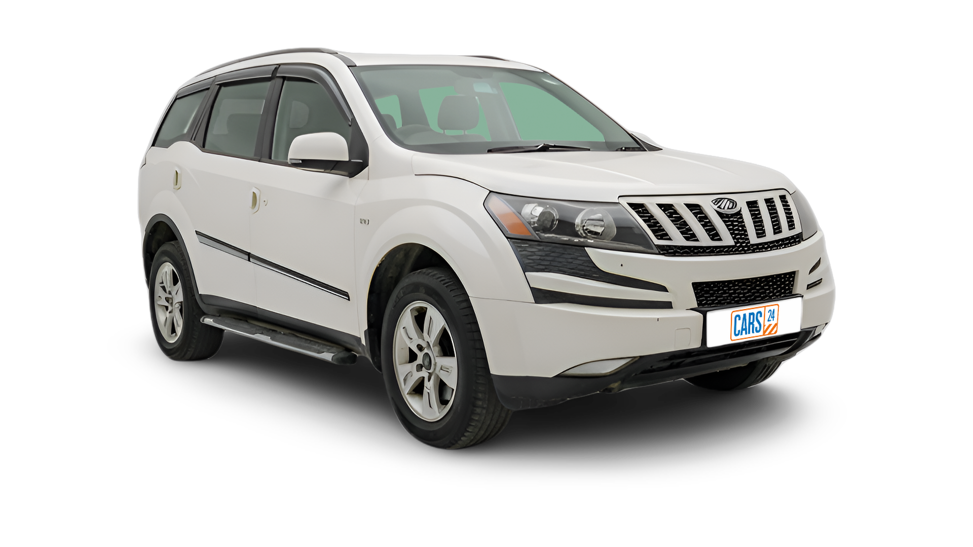 Mahindra XUV500-img